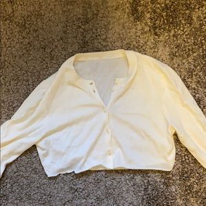 Long sleeve cream cropped sweater